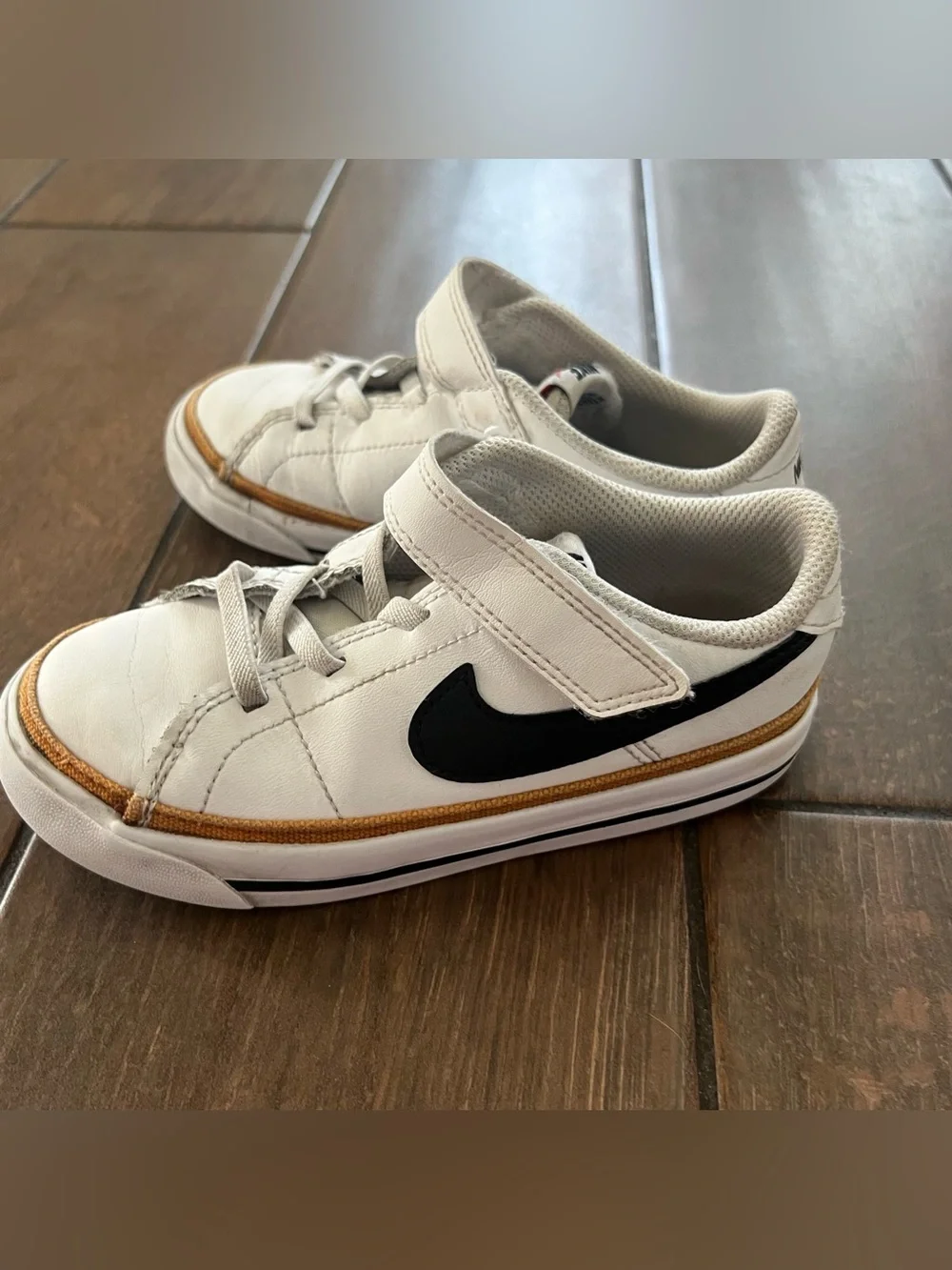 Nike Court Legacy DA5382-102 size 10C Toddler Shoes